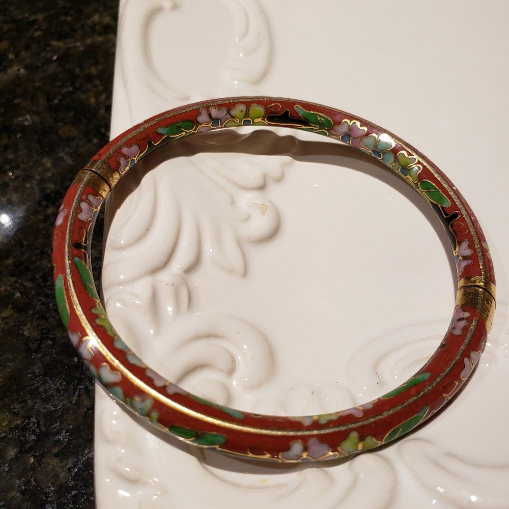 Vintage cloisonne hinged bangle bracelet.